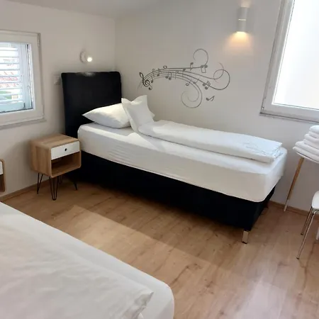 24 Apartmán
